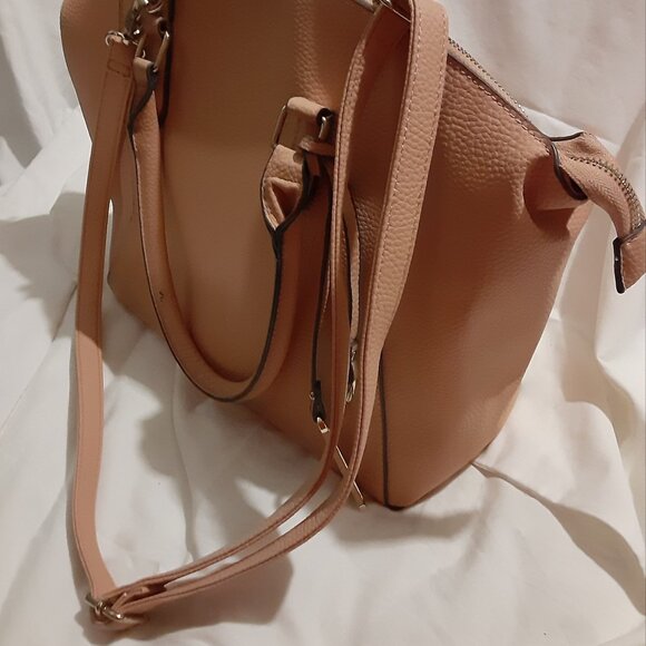 NWOT Just Fab Structured Vegan Leather Handbag And Charm Blush/Light Peach - Picture 1 of 8